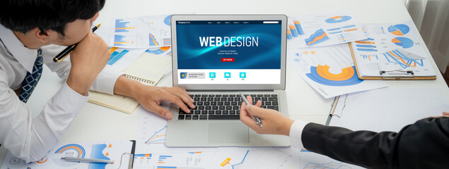 Website design software provide brisk template for online retail business and e-commerce