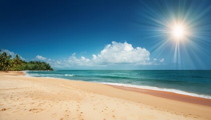 Obraz premium Beach and tropical sea with bright sun