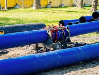 Pipe line connection with flange