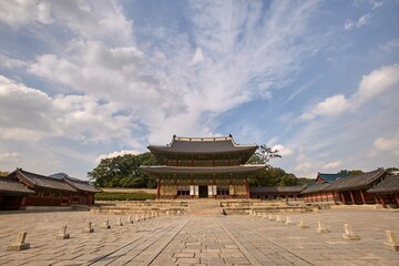 Daejojeon Hall and Seonpyeongmun Gate in Changdeokgung Palace, UNESCO World Heritage Site in Seoul, Korea, 인정전 선평문, 창덕궁