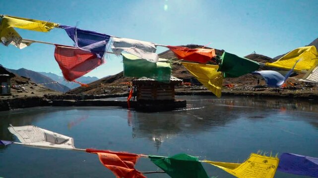 flags on himalayas, yulla kanda 