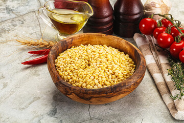 Dry raw wheat pasta - ptitim