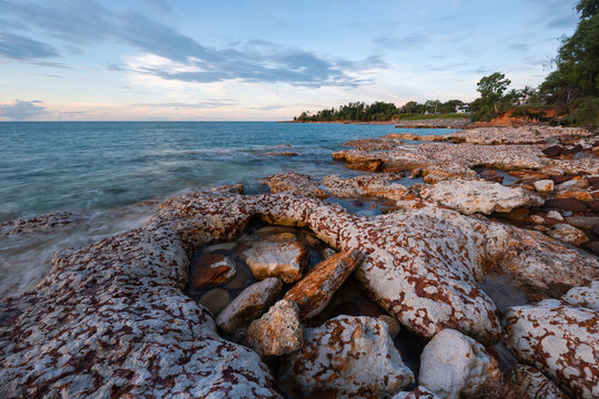Sunset seascape view at Nightcliff Beach, Darwin, Australia.