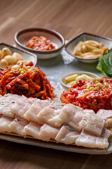 수육