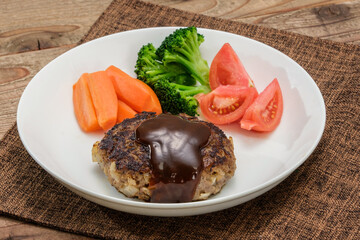 ハンバーグステーキ（牛・豚合挽き肉）