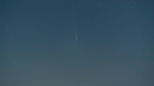 Time lapse of the comet, known as C 2023 A3 Tsuchinshan-ATLAS over the sans dune desert in October 2024