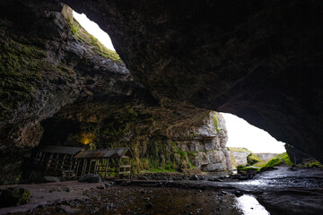 Smoo Cave in the Scottish Highlands captivates with its wide coastal opening and water-carved chambers. A wild and mysterious landscape, rich in natural wonder and atmosphere.