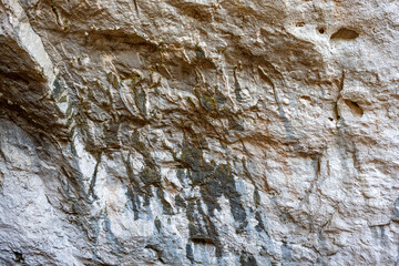 The cave is situated in Killik location of Ahirtas village at Dosemealti district of Antalya Province.The cave is 633 m long and has two large chambers on the main gallery, which has a clearance.