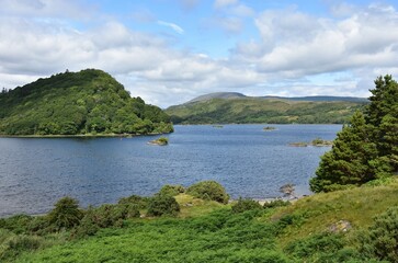 Le Lough Corrib dans le Connemara en Irlande