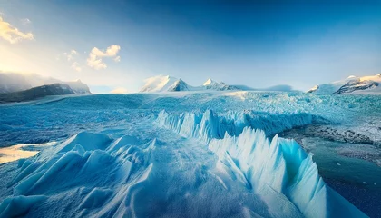 Fototapete Rund Glittering glaciers reflect the cold light.   © 和正 住原