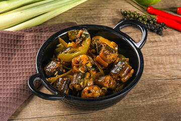 Roasted eel with lemongrass and sauce