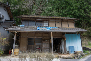 日本の岡山県新見市で見たとても古くて美しい建物
