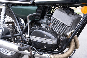 バイク　旧車　排ガス規制