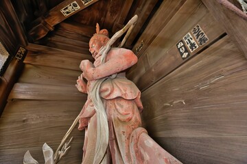 寺の仁王像