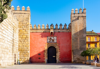 Naklejka premium Puerta del Leon (Lion’s Gate) entrance to Alcazar of Seville, Spain