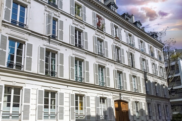 Paris, beautiful facades in the 7e arrondissement, rue de Babylone
