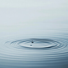 波紋の広がる水面の瞬間