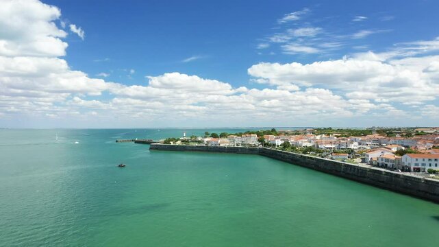 The walled town of Saint Martin de Re in Europe, in France, in New Aquitaine, in Charente Maritime, in La Rochelle, in summer, on a sunny day.&nbsp;