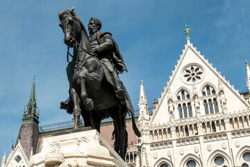 Fototapeta premium Equestrian statue at Hungarian Parliament