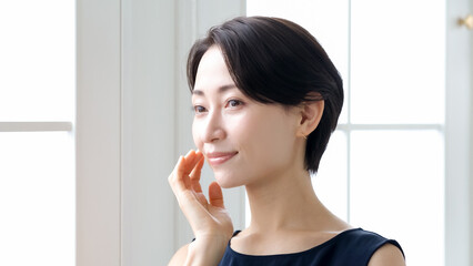女性　スキンケア