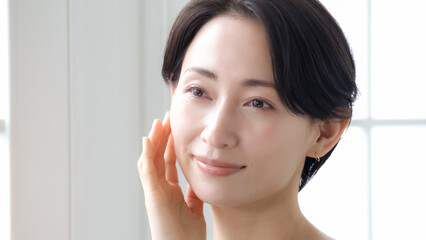 女性　スキンケア