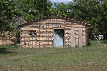 Obraz premium The architecture of the Bolivar State is quite simple, and in the Gran Sabana region native huts predominate.