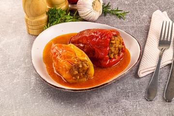 Stuffed bell pepper with meat
