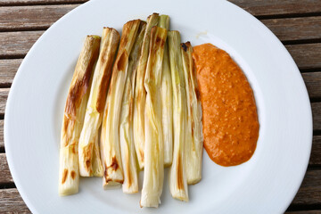 small onions as catalonian typical calçots food