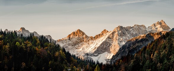 Alpenglühen am morgen