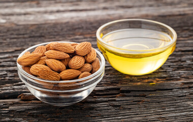 Dried almond nut oil - Prunus dulcis