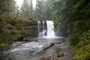 Upper north falls , silver falls state park , Oregon