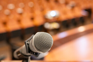 レトロな雰囲気のマイク