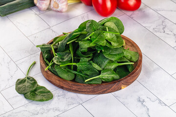 Raw fresh green spinach leaves