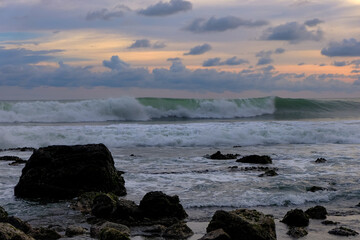 before sunset and the sound of the waves on Mengati beach