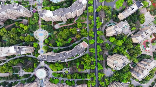 Aerial photographs of green cities, tall buildings in the city, residential areas, livable urban environments