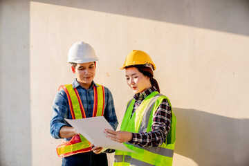 Squady at the construction of the construction