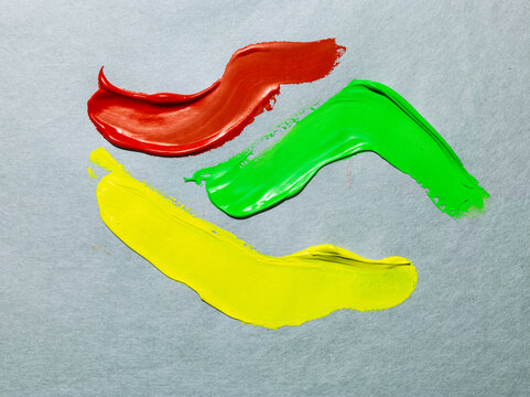 和紙アート　ペイント　黄　緑　赤
