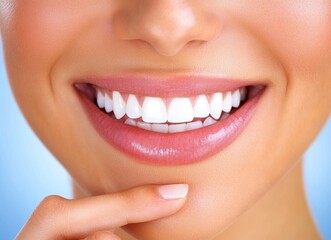 Obraz premium Healthy teeth and clean skin are prominent features of a beautiful woman's face, which is further enhanced by a natural makeup look that exudes female beauty