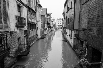 Fototapeta premium rue sur canal normandie