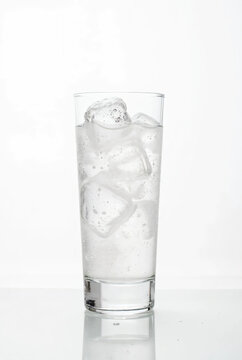 Sour. Chu-hi. Glass and ice. Drinking. Sake.