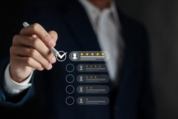 Obraz premium Customer feedback concept. Customer satisfaction, analyze client opinions through surveys and reviews. Businessman give excellent five-star ratings on virtual screen.