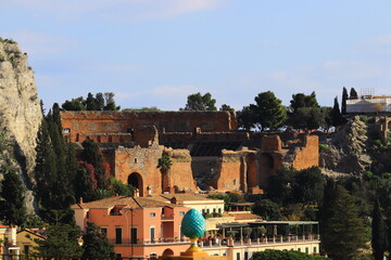 朝のタオルミーナ