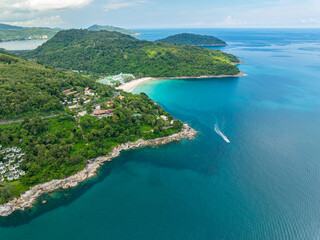Obraz premium Amazing nature view sea in summer season, Aerial view of Tropical beach sea in the beautiful island Thailand