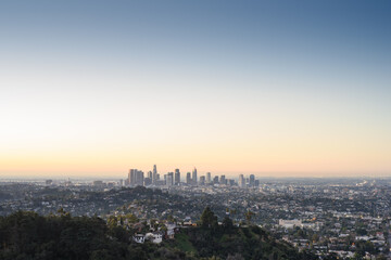 Fototapeta premium Downtown Los Angeles skyline at sunrise