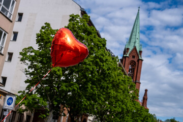 Heart-shaped balloon