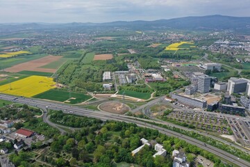 Obraz premium Eschborn Luftbilder | Luftbildaufnahmen von der Stadt Eschborn in Hessen