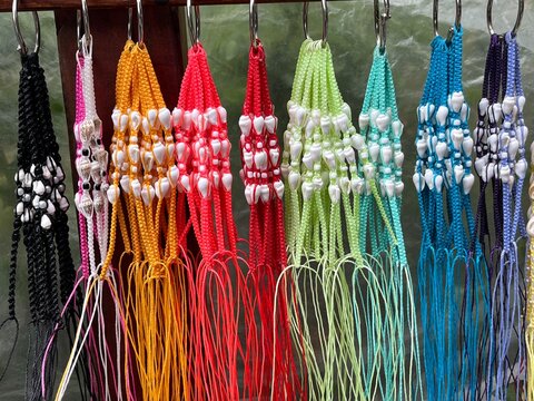 Pulseras artesanales de hilo