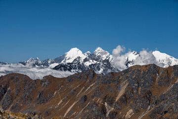 Lauribina Pass Trekking in the Himalayas og  Nepal in Langtang National Park's Gosaikunda Section