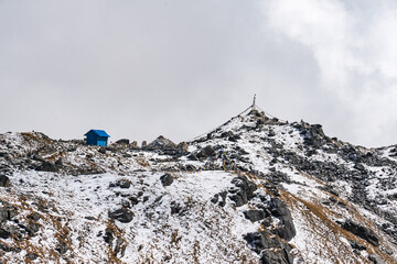 Lauribina Pass Trekking in the Himalayas og  Nepal in Langtang National Park's Gosaikunda Section