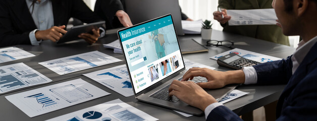 Health insurance web site brisk registration system for easy form filling